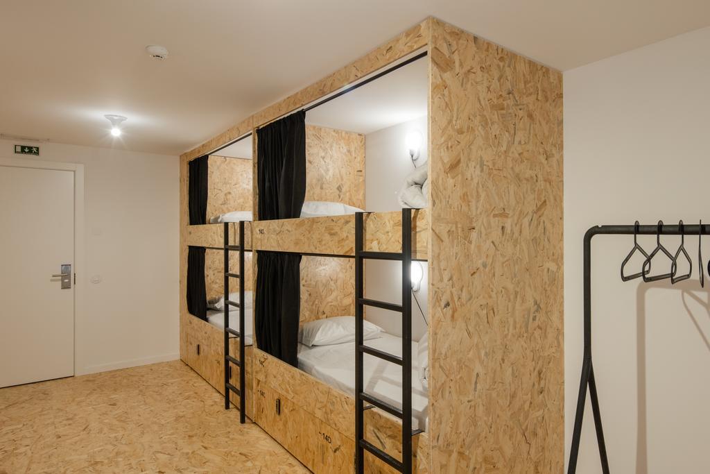 Conii & Algarve Hostel